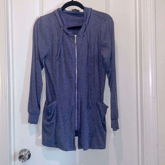 Miusey Tops - NWOT Miusey Small Purple Zip Up Hoodie Extra Long with Long Sleeves pockets thin